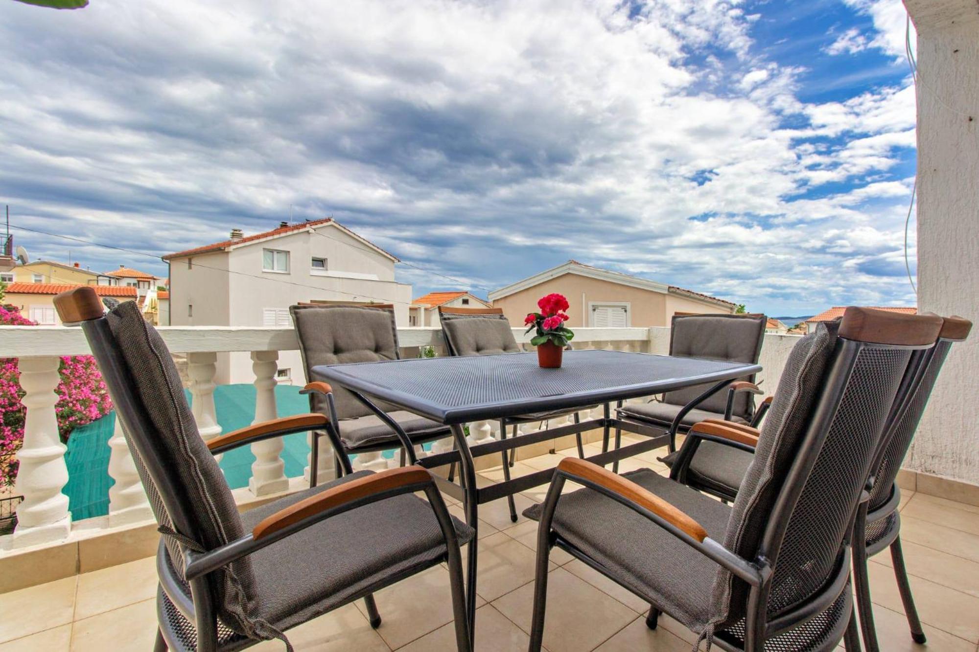 Apartments Alaga Трибунь Экстерьер фото