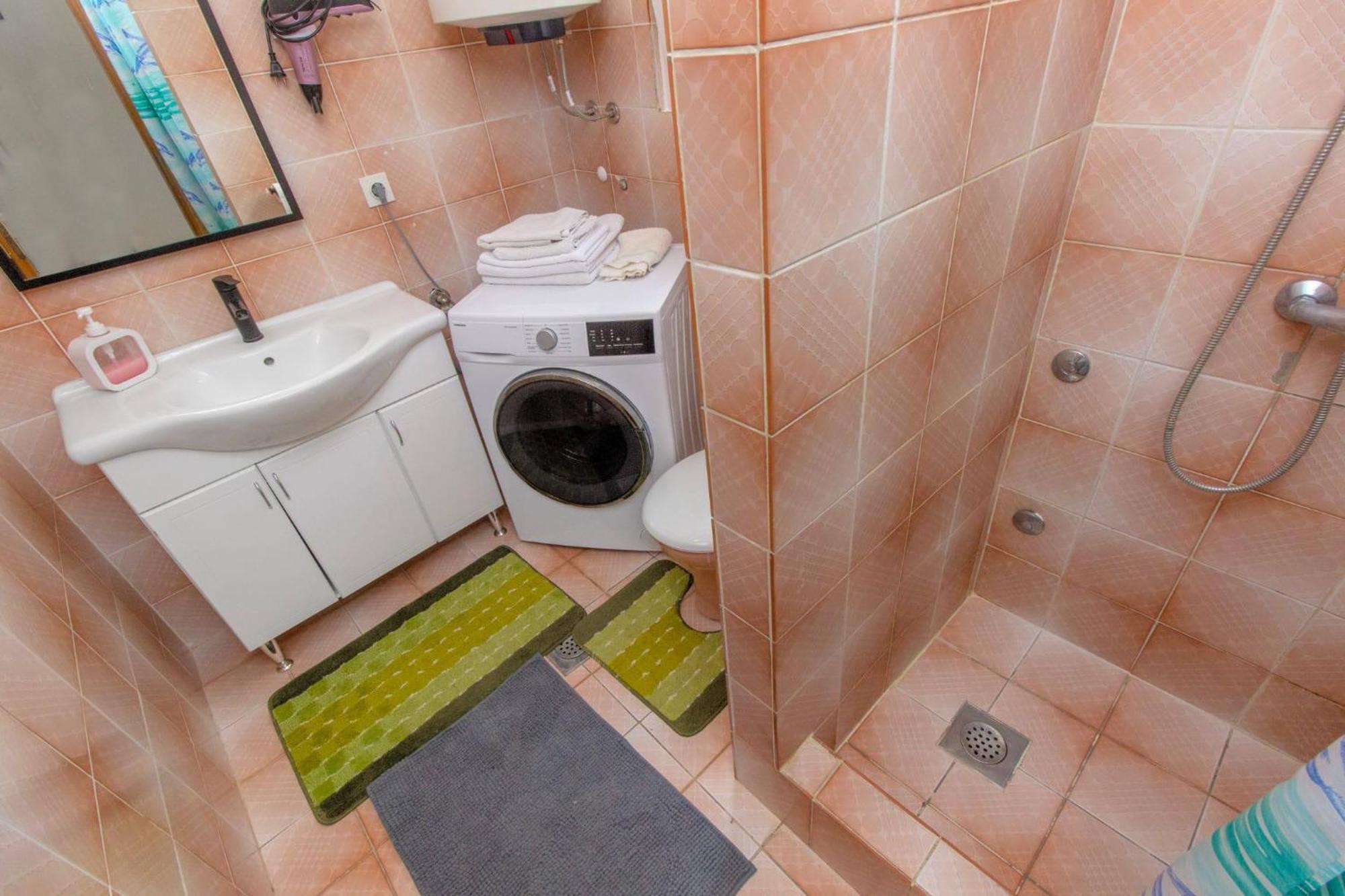 Apartments Alaga Трибунь Экстерьер фото